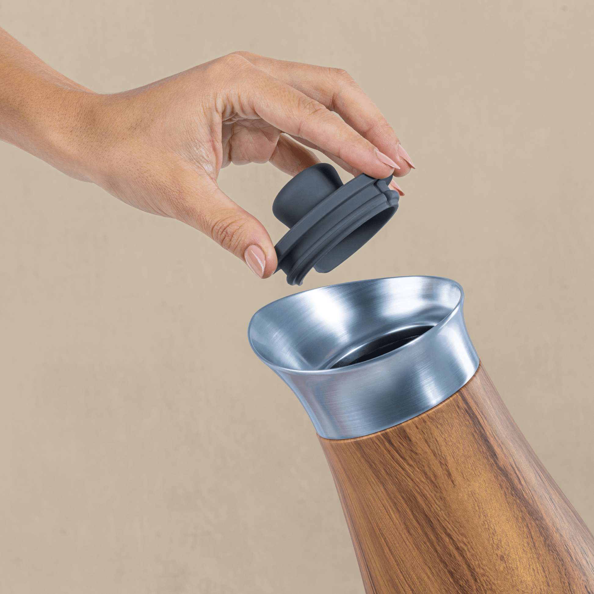 carafe-with-lid-k5 Swell-Carafe-Teakwood-Lifestyle.png