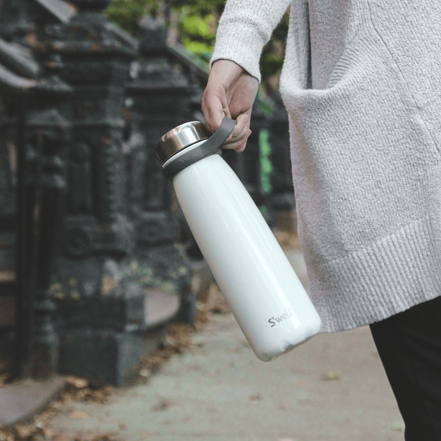 traveler-40oz-w2 Swell-Water-Bottle-Traveler-40oz-White-Angel-Food-Lifestyle-1.png