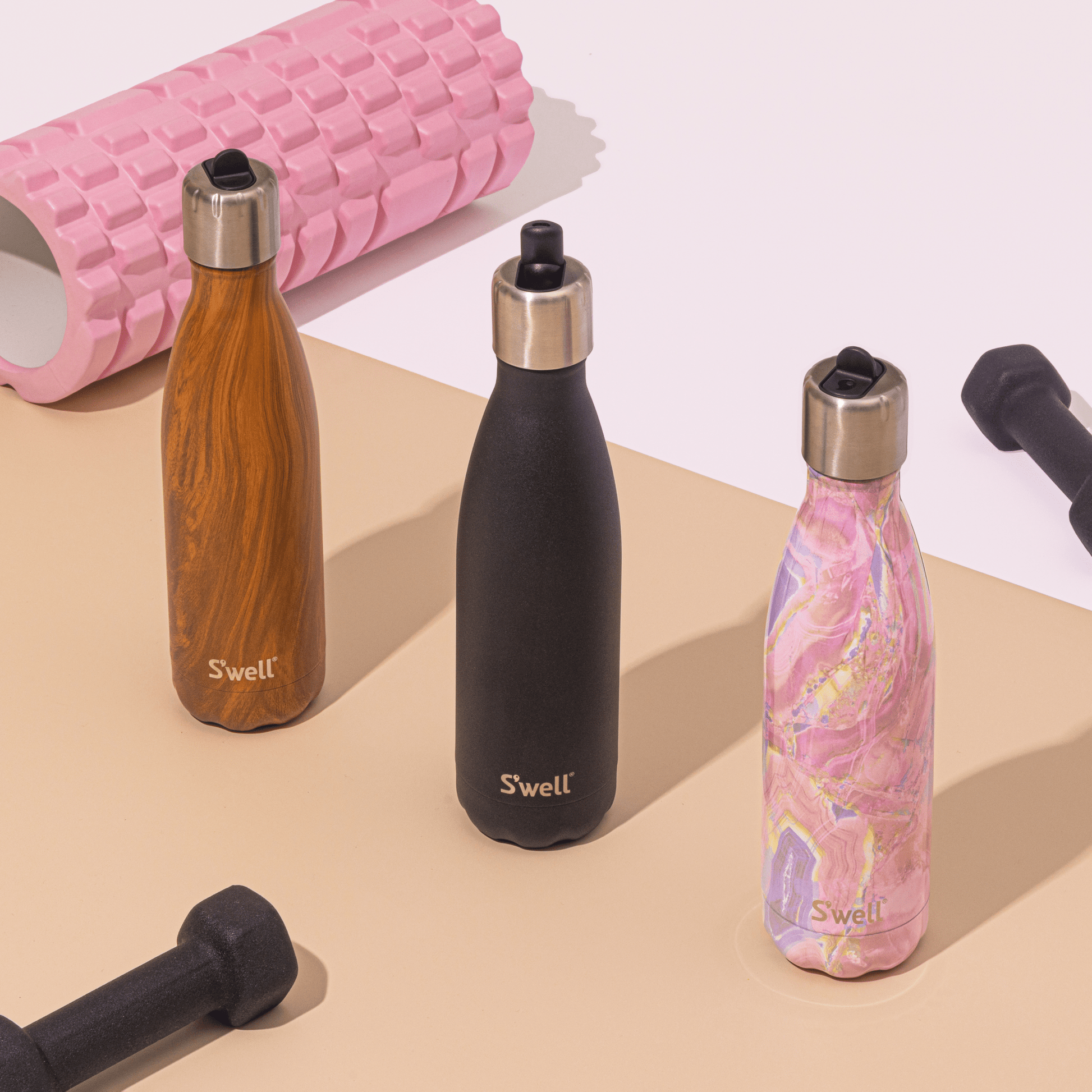 flip-straw-cap-a0 Swell_Flip_Straw_Cap_9oz_17oz_Original_Bottle-Lifestyle.png